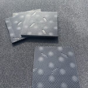 Lot de Patins anti-dérapants- épaisseur 3 mm avec adhésif sur une face vendu en lot selon les dimension